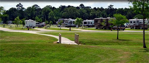 Red Shoes Rv Park And Chalets Kinder Esterno foto